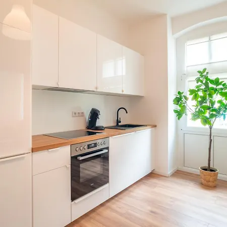 아파트 Arbio Monteurzimmer Fredersdorf Parking Included Altlandsberg