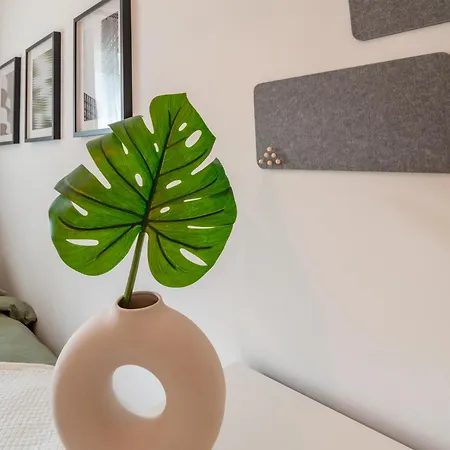 아파트 Arbio Monteurzimmer Fredersdorf Parking Included Altlandsberg